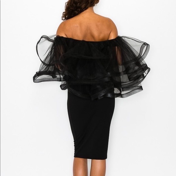 Look at Me Off Shoulder Dress - Picture 2 of 2